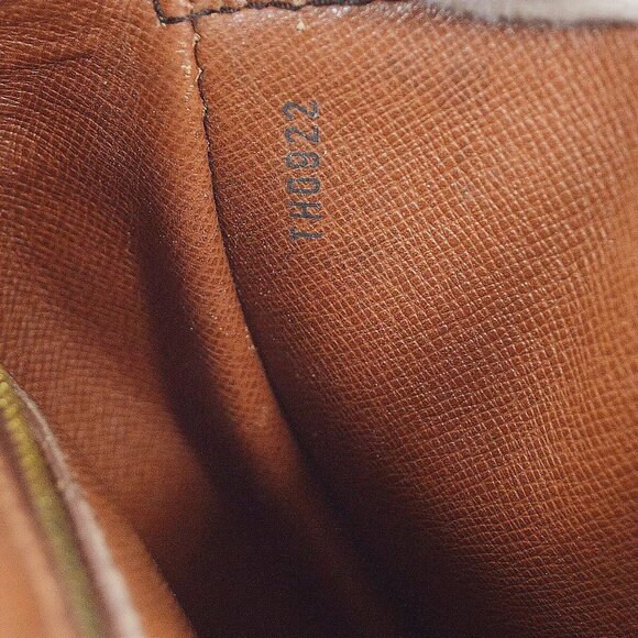 Louis Vuitton SAINT CLOUD GM SHOULDER BAG MONOGRAM - Picture 11 of 13